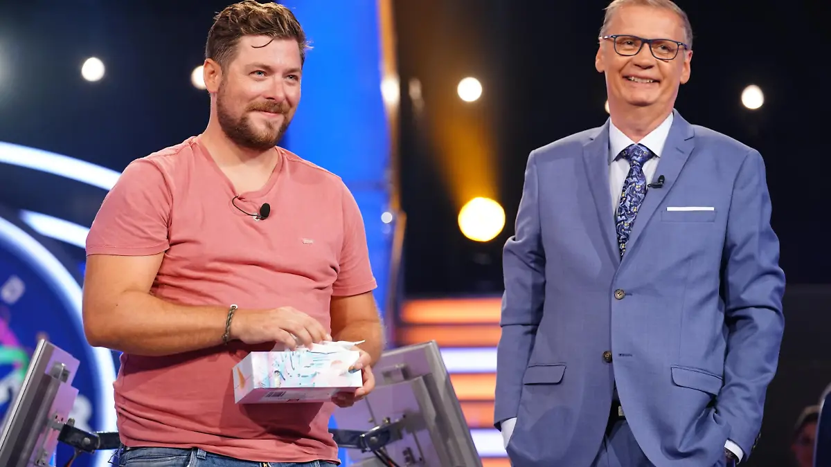 "Wer wird Millionär?"-Kandidat Tobias Kalbitzer und Moderator Günther Jauch