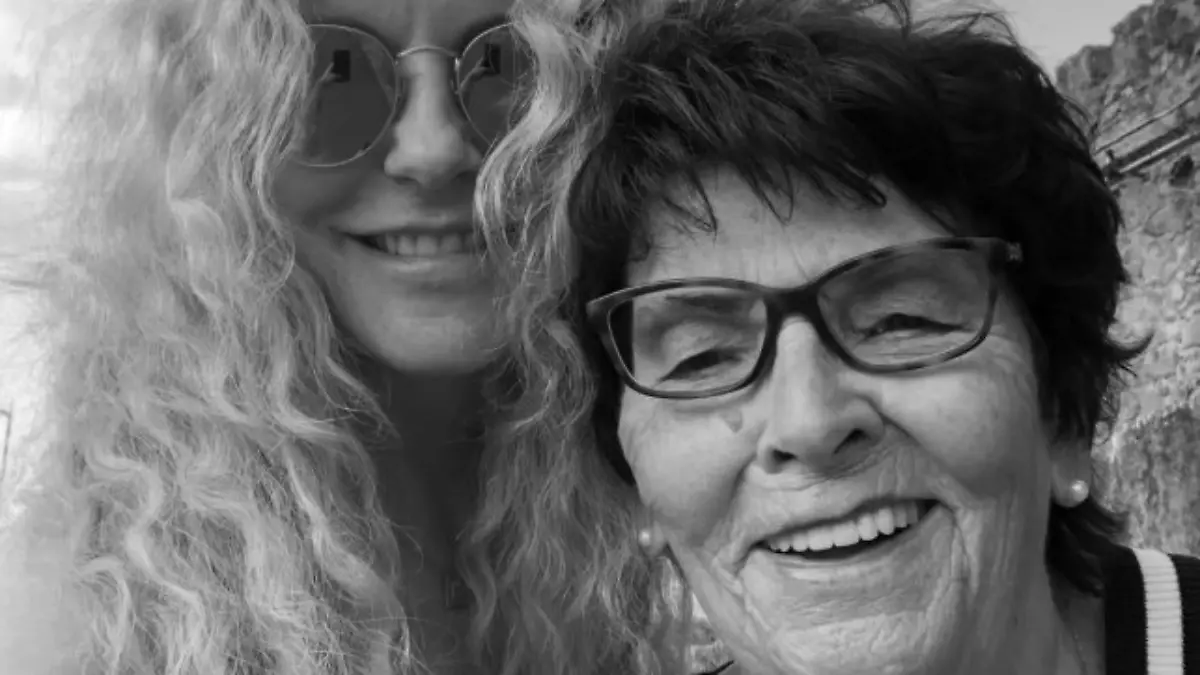 Katja Burkard trauert um ihre Mutter