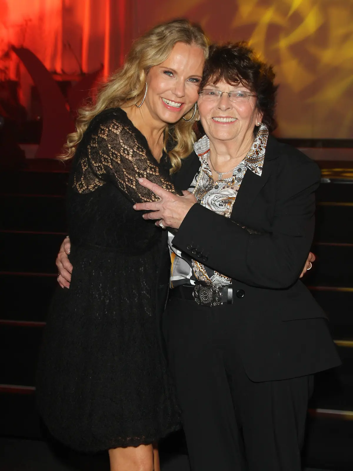 Katja Burkard mit ihrer Mutter Elfriede bei einer Veranstaltung