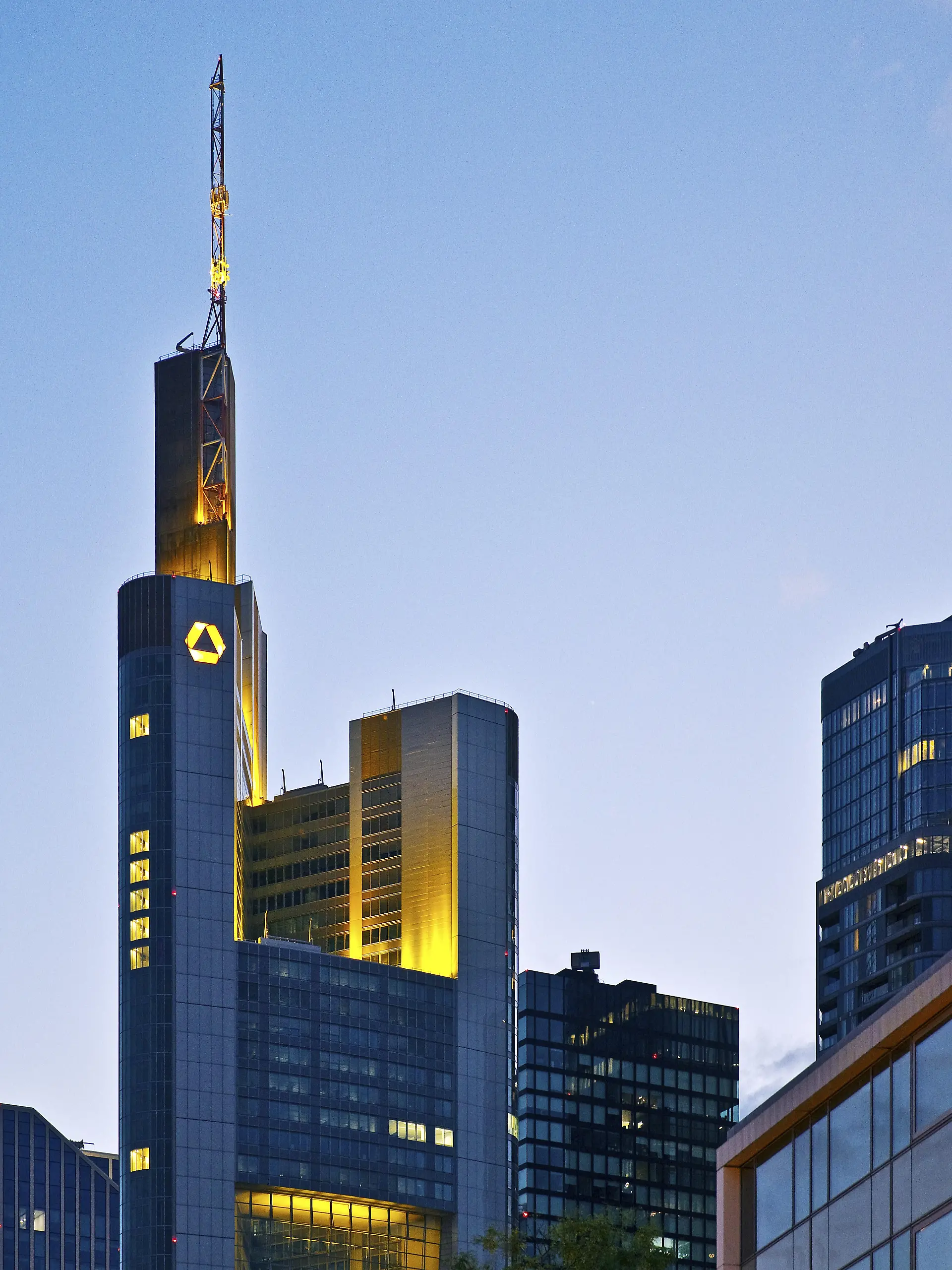 Commerzbank Tower am Abend, Frankfurt am Main, Hessen, Deutschland