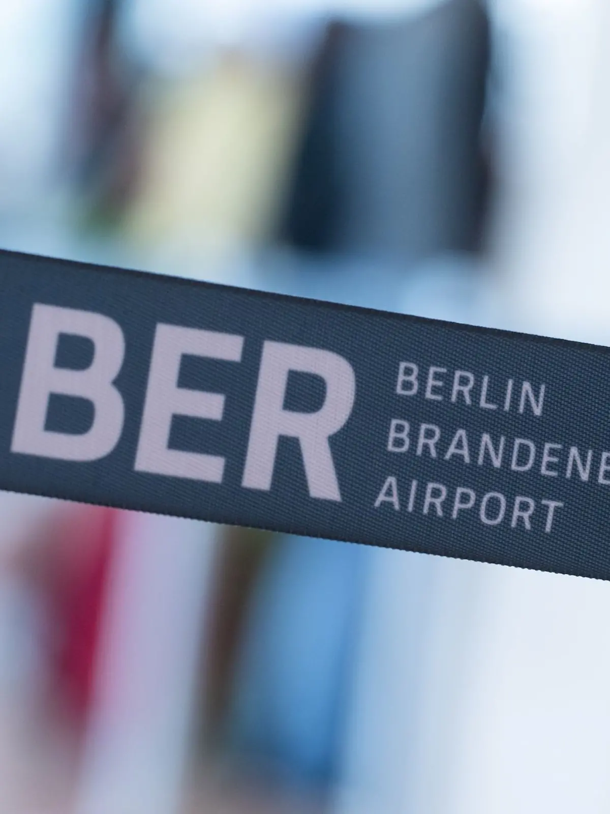 Bild zu: "Verdi ruft für Mittwoch zu Warnstreik am BER auf"