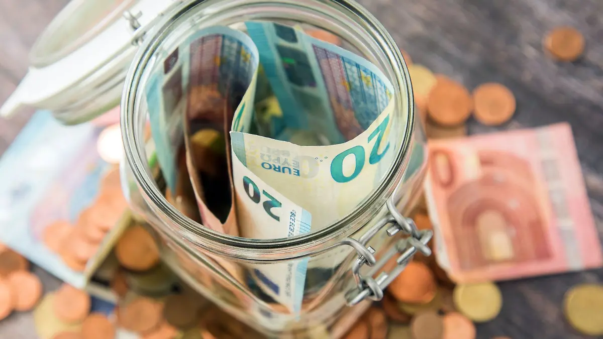 Geld in die Spardose stecken war mal: Inzwischen gibt es wieder attraktive Konditionen für Tages- und Festgeld.