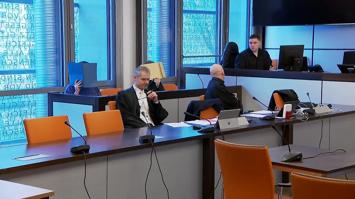 Prozess nach tödlicher Messerattacke Spur führt ins Obdachlosen-Milieu