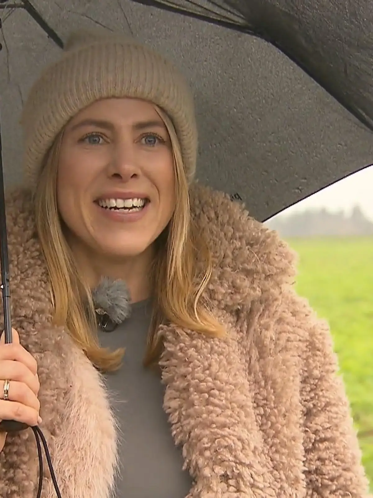 Bild zu: "Ihr steht alles? Natalie aus Ulm will mit jedem Teil ein Hammer-Outfit bauen"