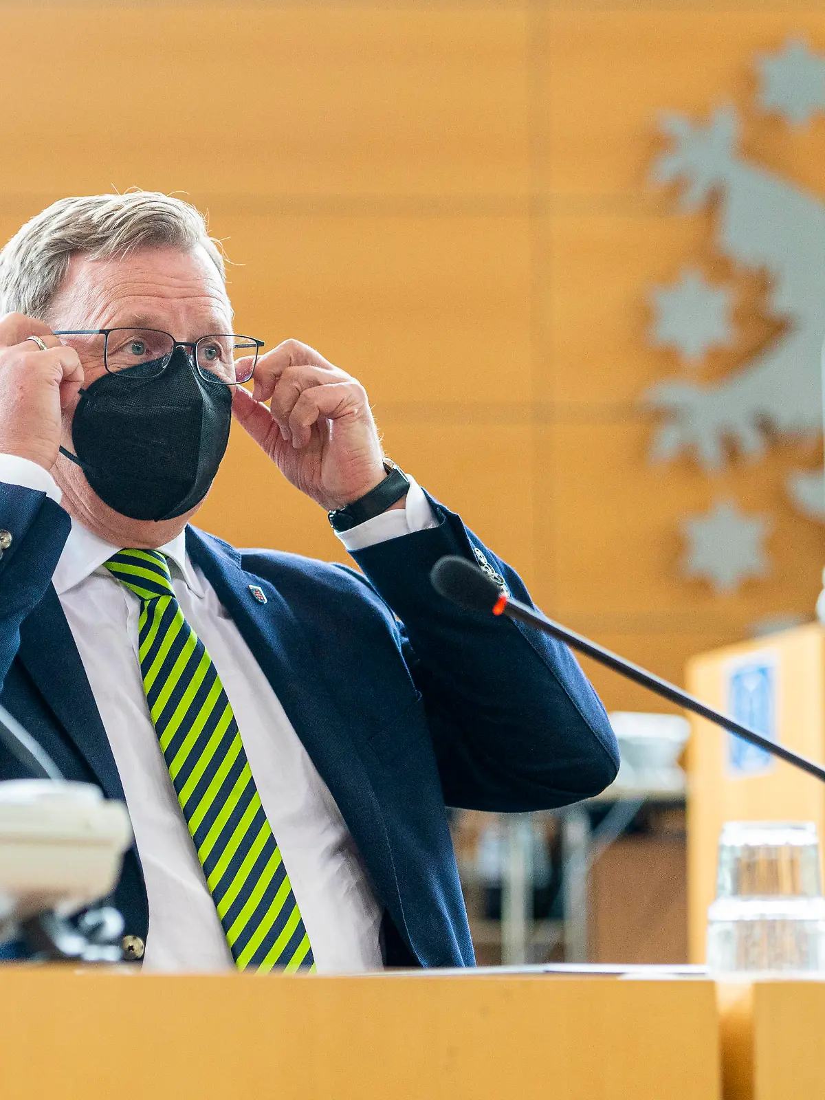  54. PLENARSITZUNG IM THÜRINGER LANDTAG 21/07/2021 - Erfurt: Ministerpräsident Bodo Ramelow DIE LINKE in der 54. Plenarsitzung des Thüringer Landtags am 21. Juli 2021. _________________ *** 54 PLENARY SESSION IN THE THURINGIAN STATE PARLIAMENT 21 07 2021 Erfurt Prime Minister Bodo Ramelow DIE LINKE in the 54 plenary session of the Thuringian State Parliament on 21 July 2021