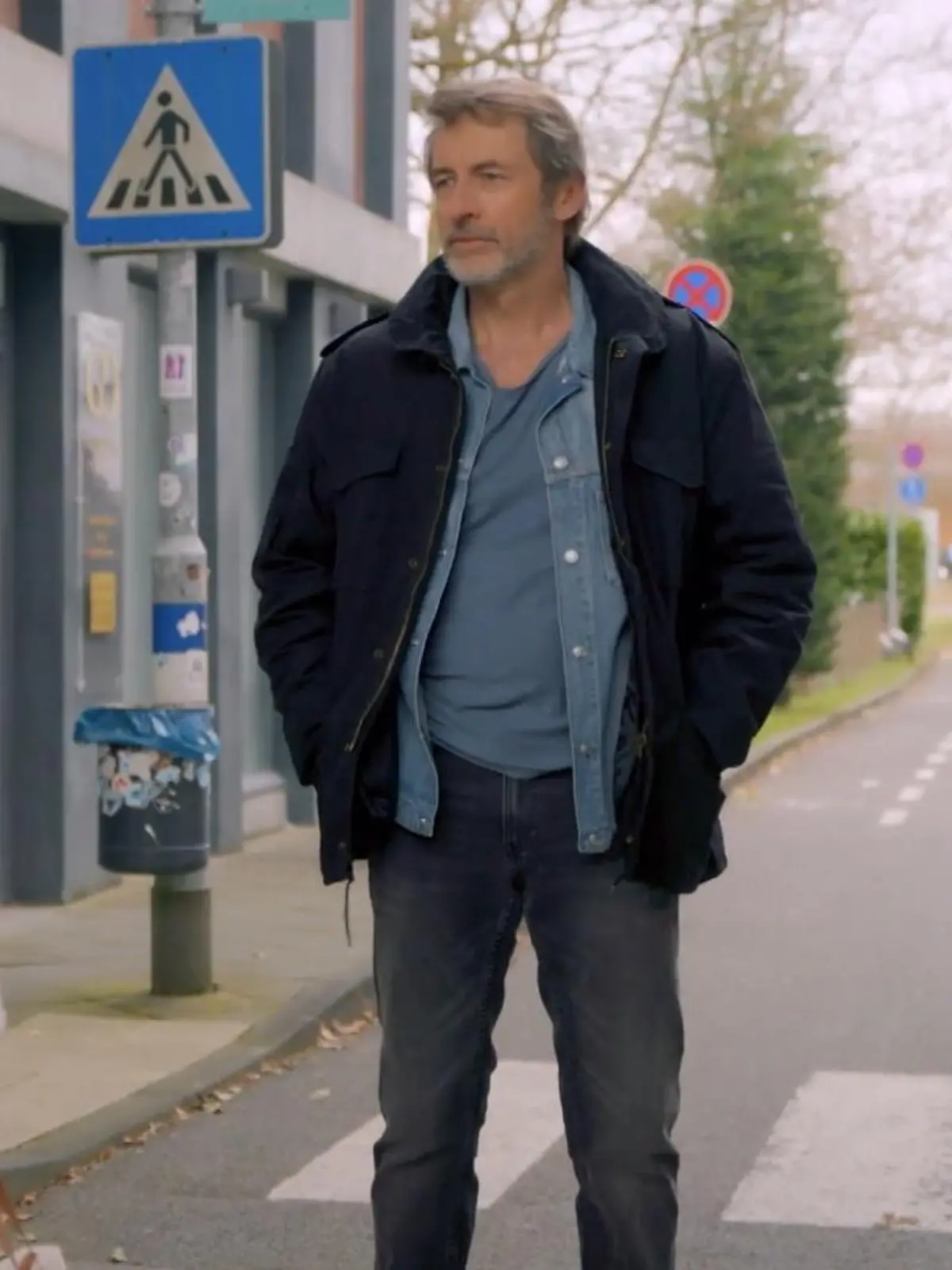 Bild zu: "Jori begegnet unverhofft Patrizia auf der Straße"