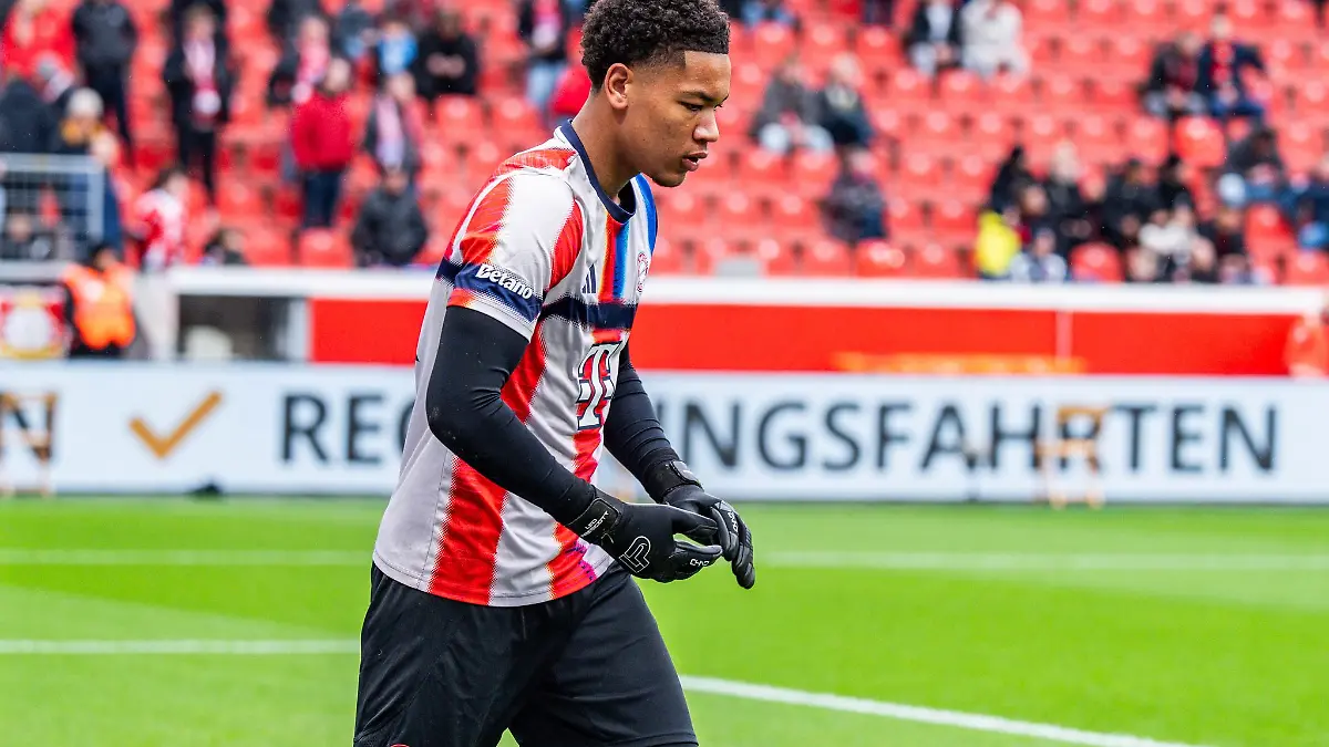 Bild zu: "16-Jähriger im Tor? Kein Bayern-«Larifari» gegen Bergamo"