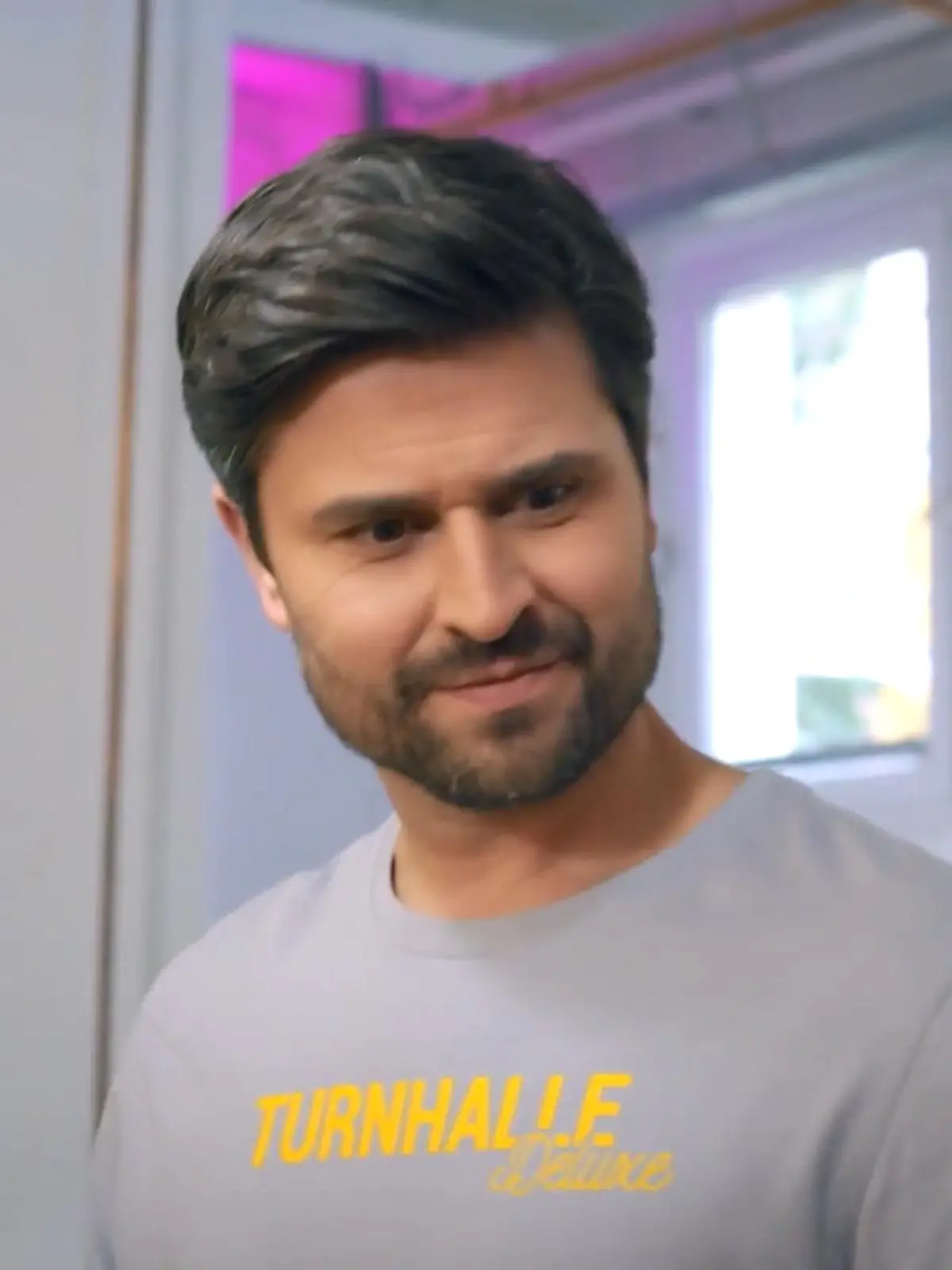 Unter uns: Paco macht sich neue Hoffnungen auf Naomi