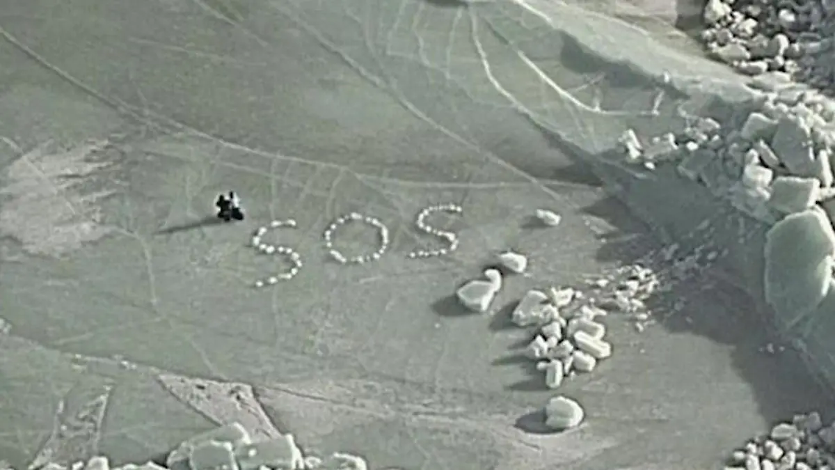 Hilfeschrei von der Eisscholle! Deutsches Paar auf der Ostsee gefangen Drama in der Kälte