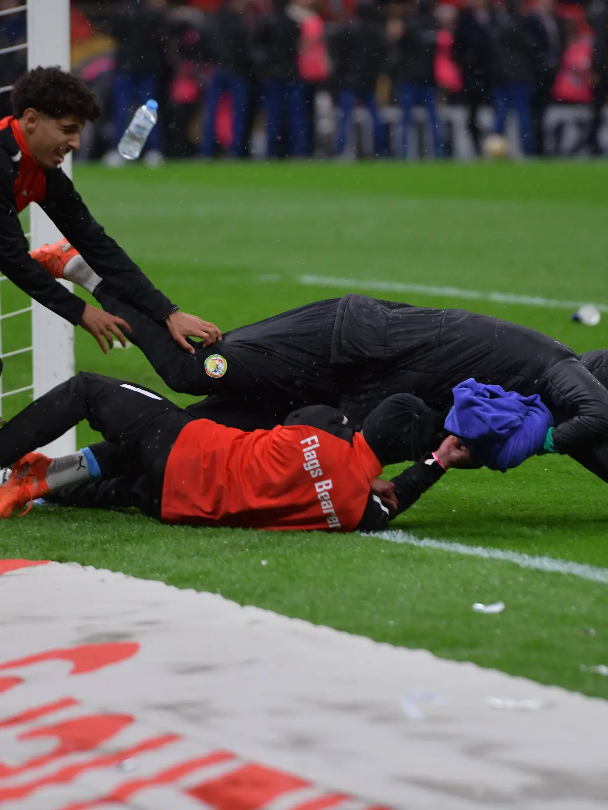 YEHVANN DIOUF fights with the ball boys to protect his goalkeeper s towel during Africa Cup of Nations Morocco 2025 - FINAL. SENEGAL vs Morocco -PRINCE MOULAY ABDELLAH STADIUM 18 JANUARY 2026 By IMAGO / Didier Lefa Studio RABAT PRINCE MOULAY ABDELLAH STADIUM Morocco