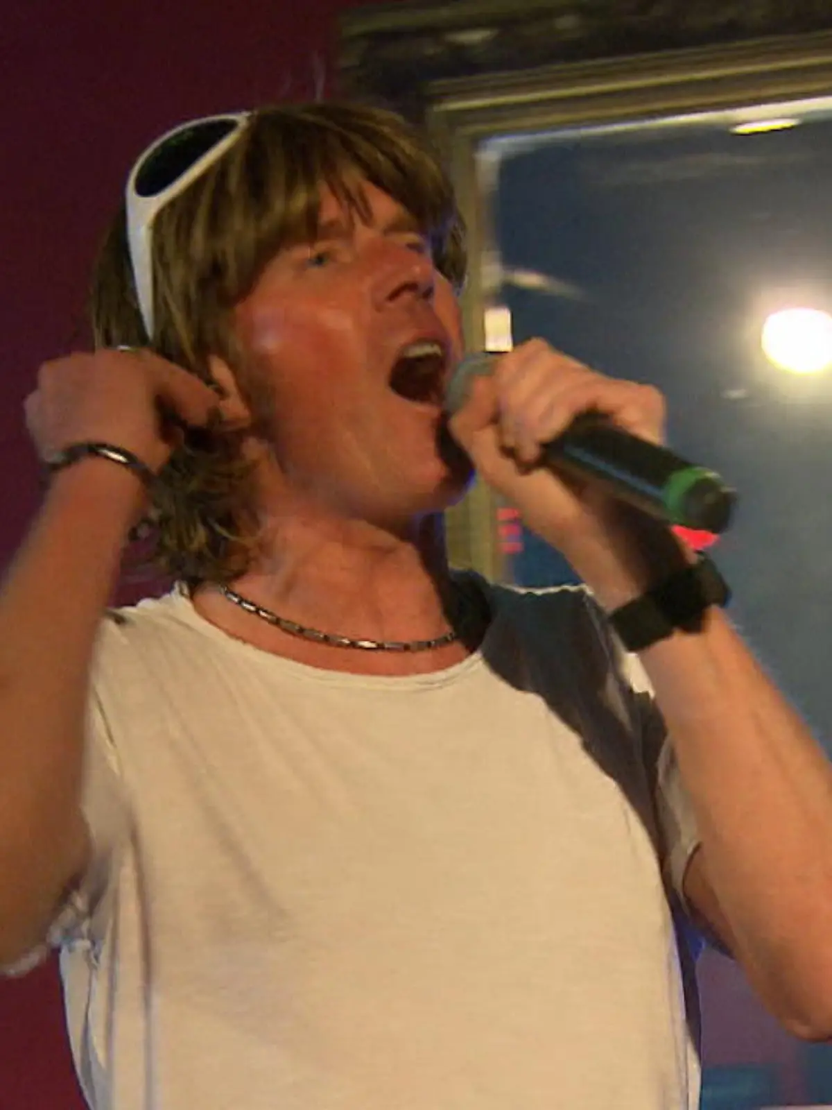 Bild zu: "Schlager-Stars singen für Flutopfer"