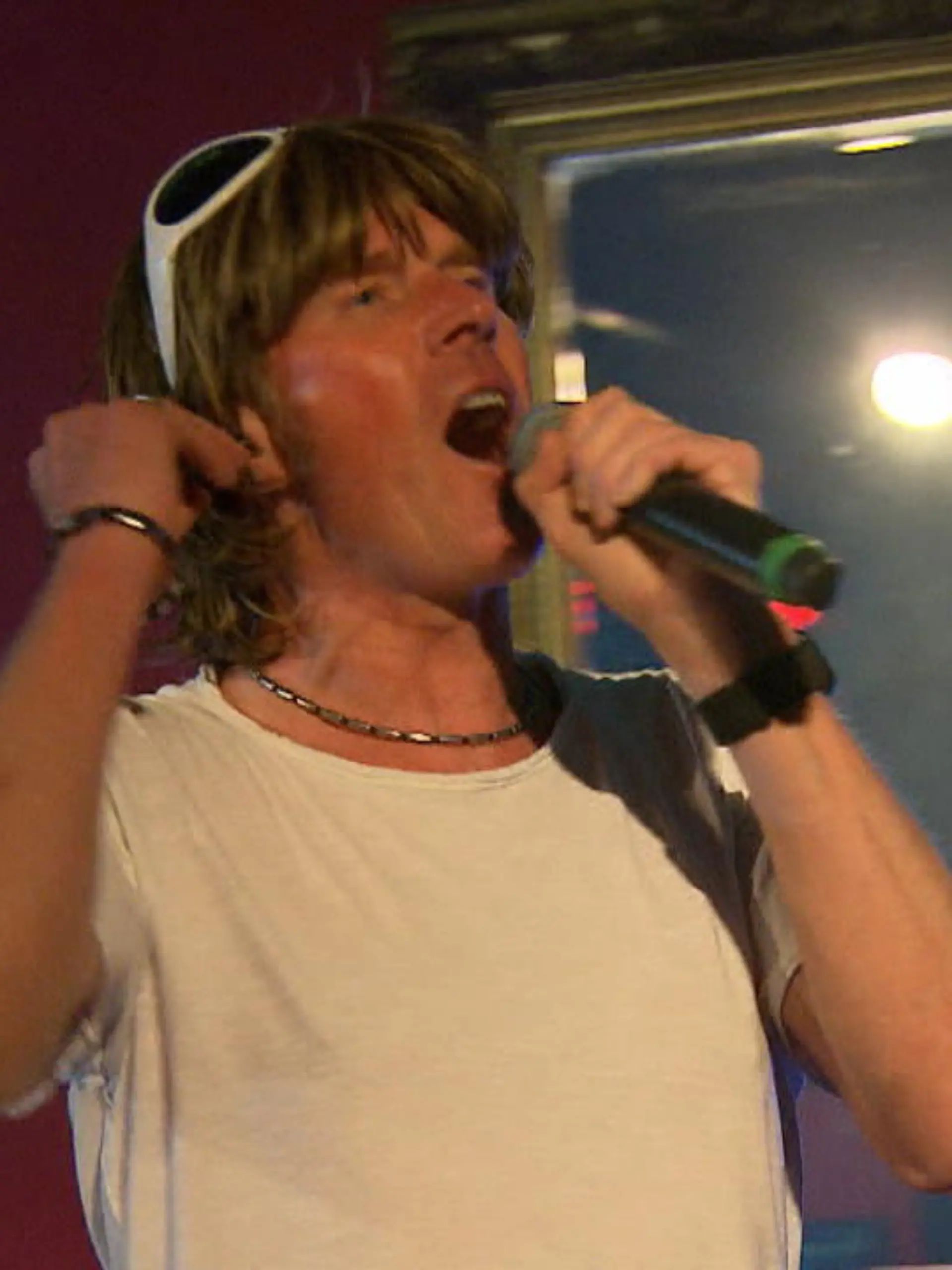 Bild zu: "Schlager-Stars singen für Flutopfer"