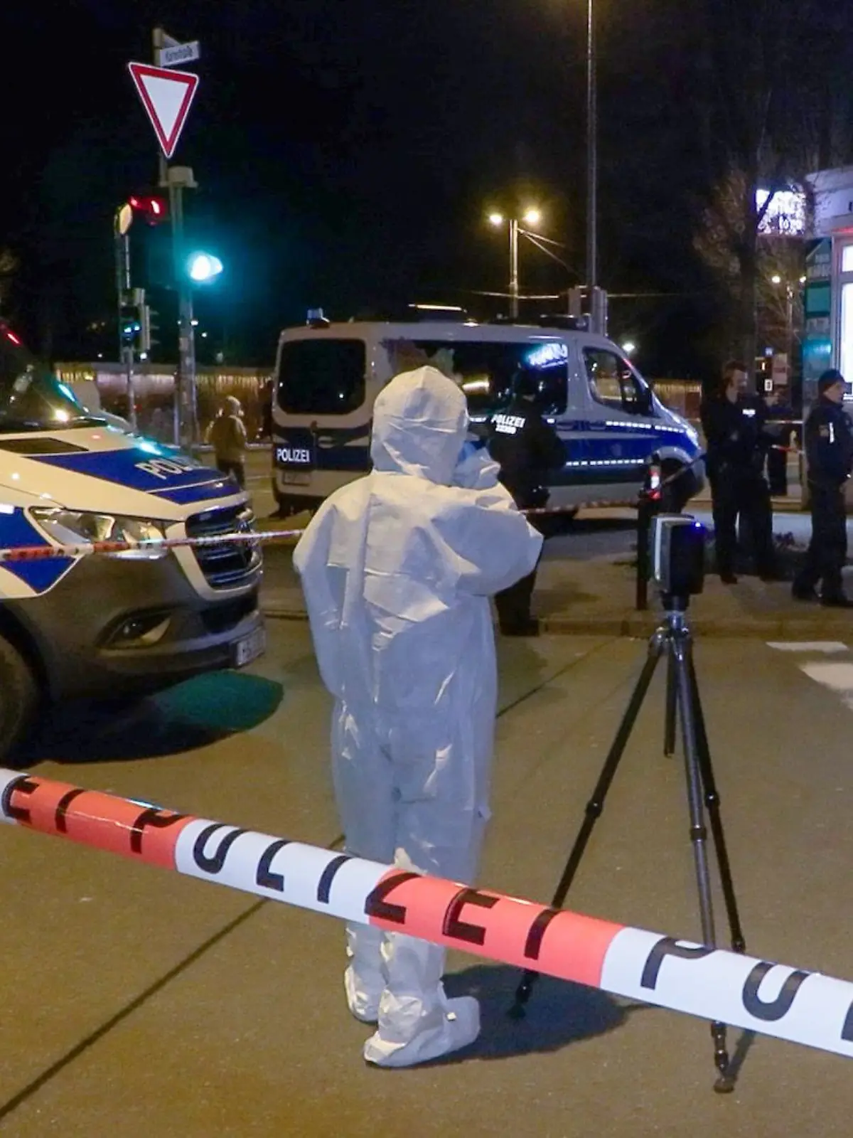 Bild zu: "Mann (32) stirbt nach Schüssen in Bremen"