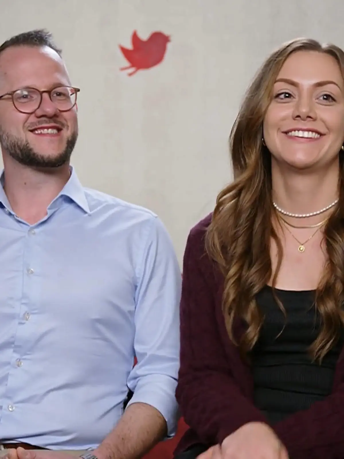 Bild zu: "Julian und Lena: Reicht der gute Vibe fürs Wiedersehen?"