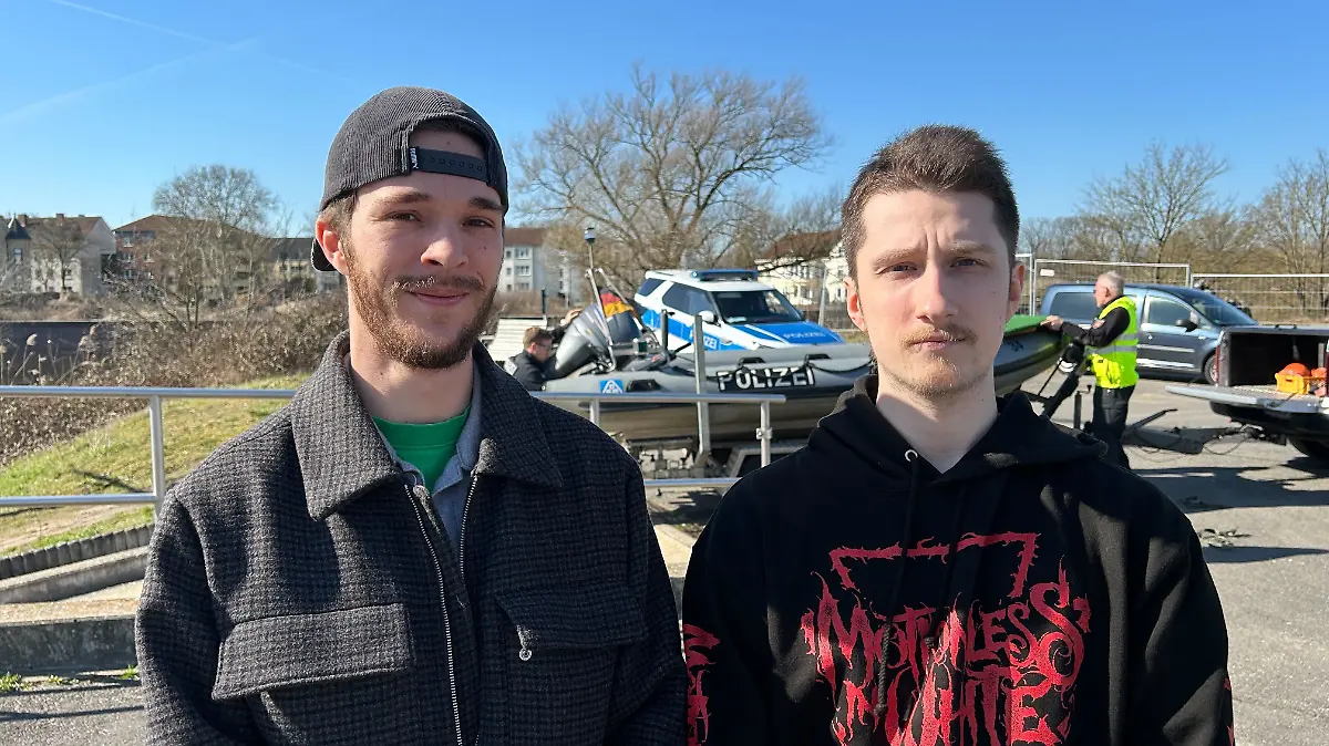 Michelles Ex-Freund Julien und ihr bester Freund Dominic flehen ihre vermisste Freundin an, endlich ein Lebenszeichen zu geben.