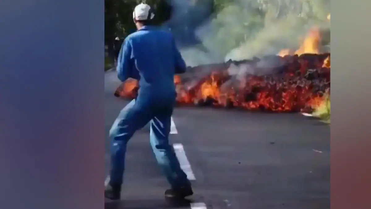 Lava-Welle überrollt Urlaubsparadies La Réunion – Touristen stehen direkt daneben! Glut-Lawine stürzt in Ozean
