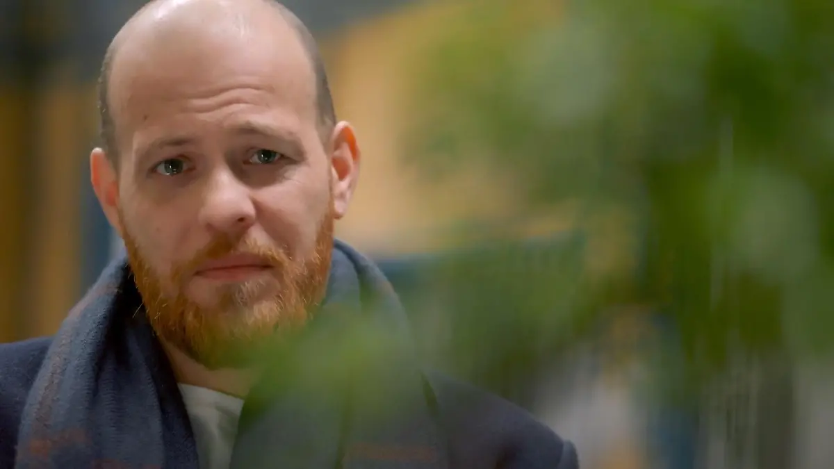 Tobias spricht mit "Vivien" Die „Unter uns“-Wochenvorschau (Teil 3)