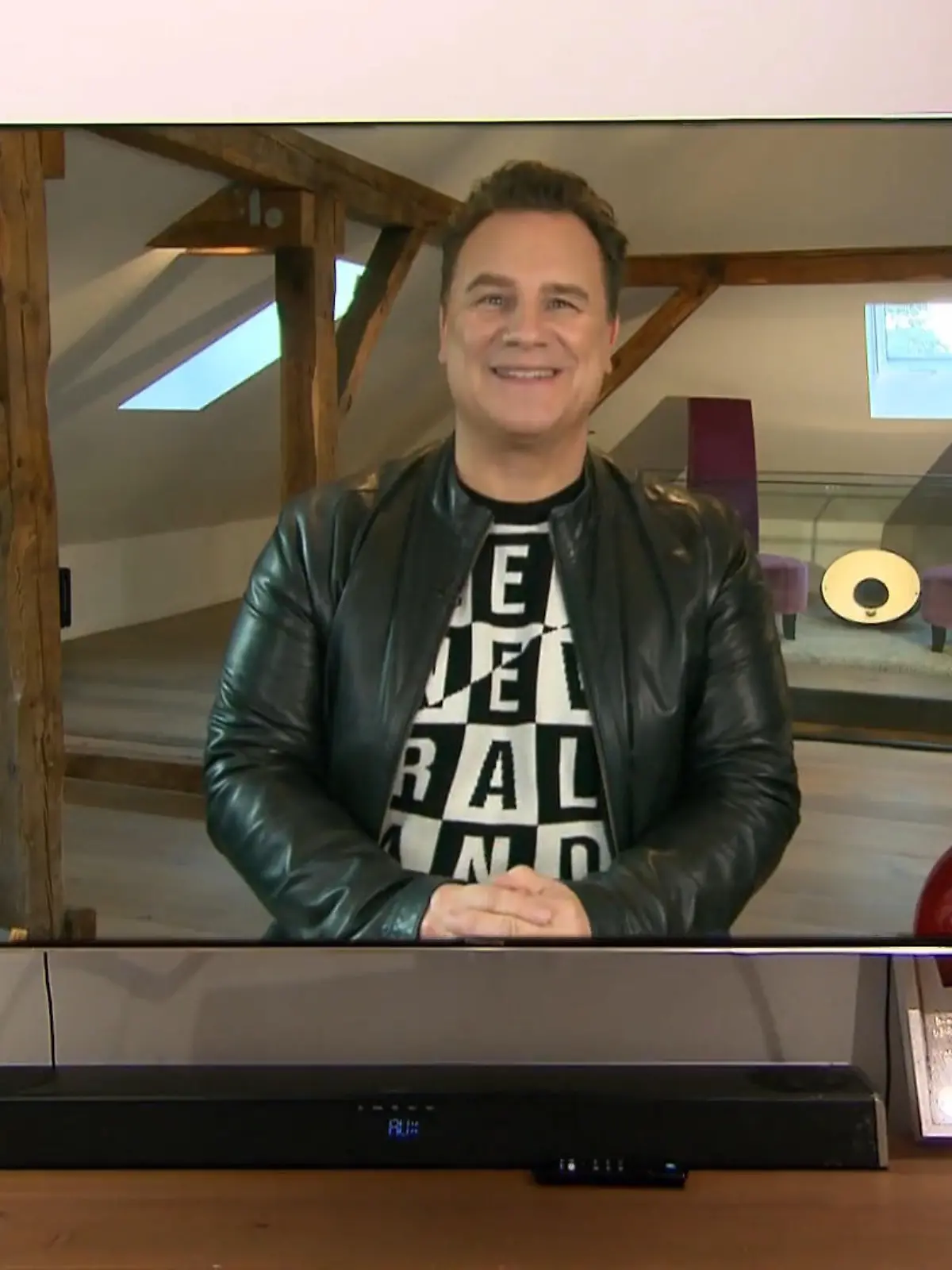 Bild zu: "Guido lüftet das Geheimnis: Mit diesem Motto müssen die Kandidatinnen ran"