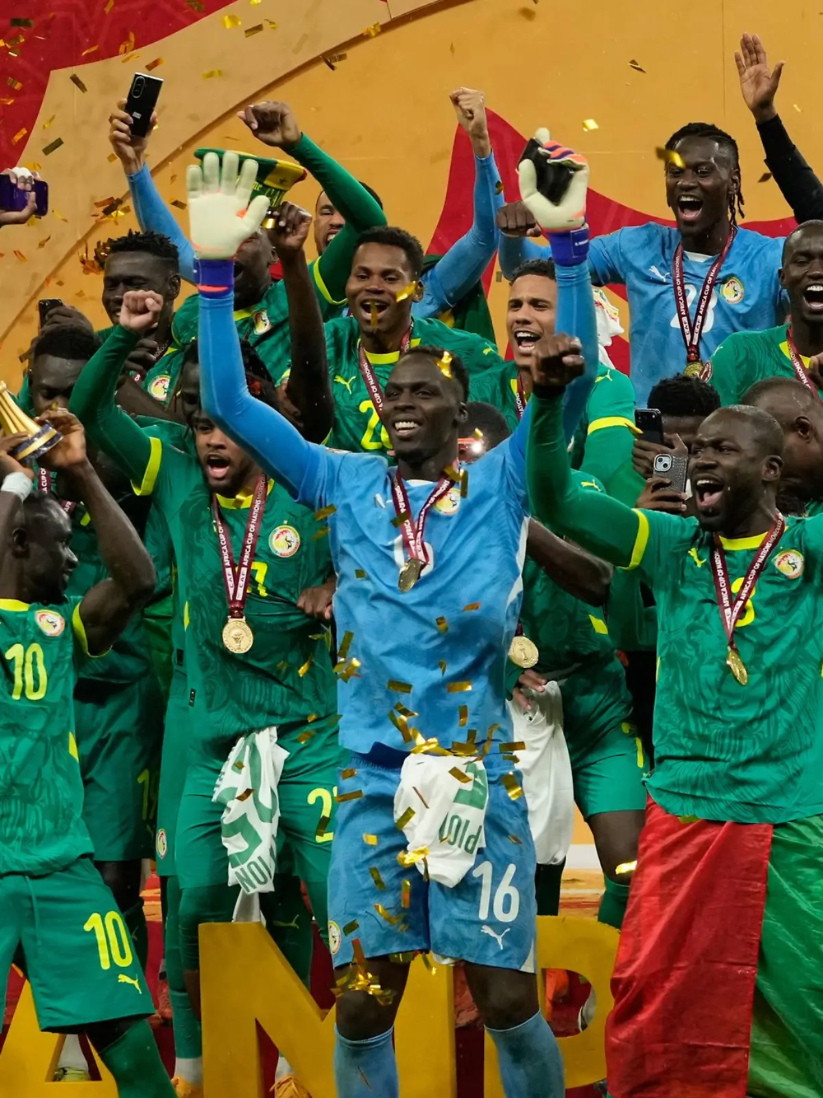 Bild zu: "«Schande» und «Zirkus»: Afrika-Cup-Skandal mit neuem Kapitel"