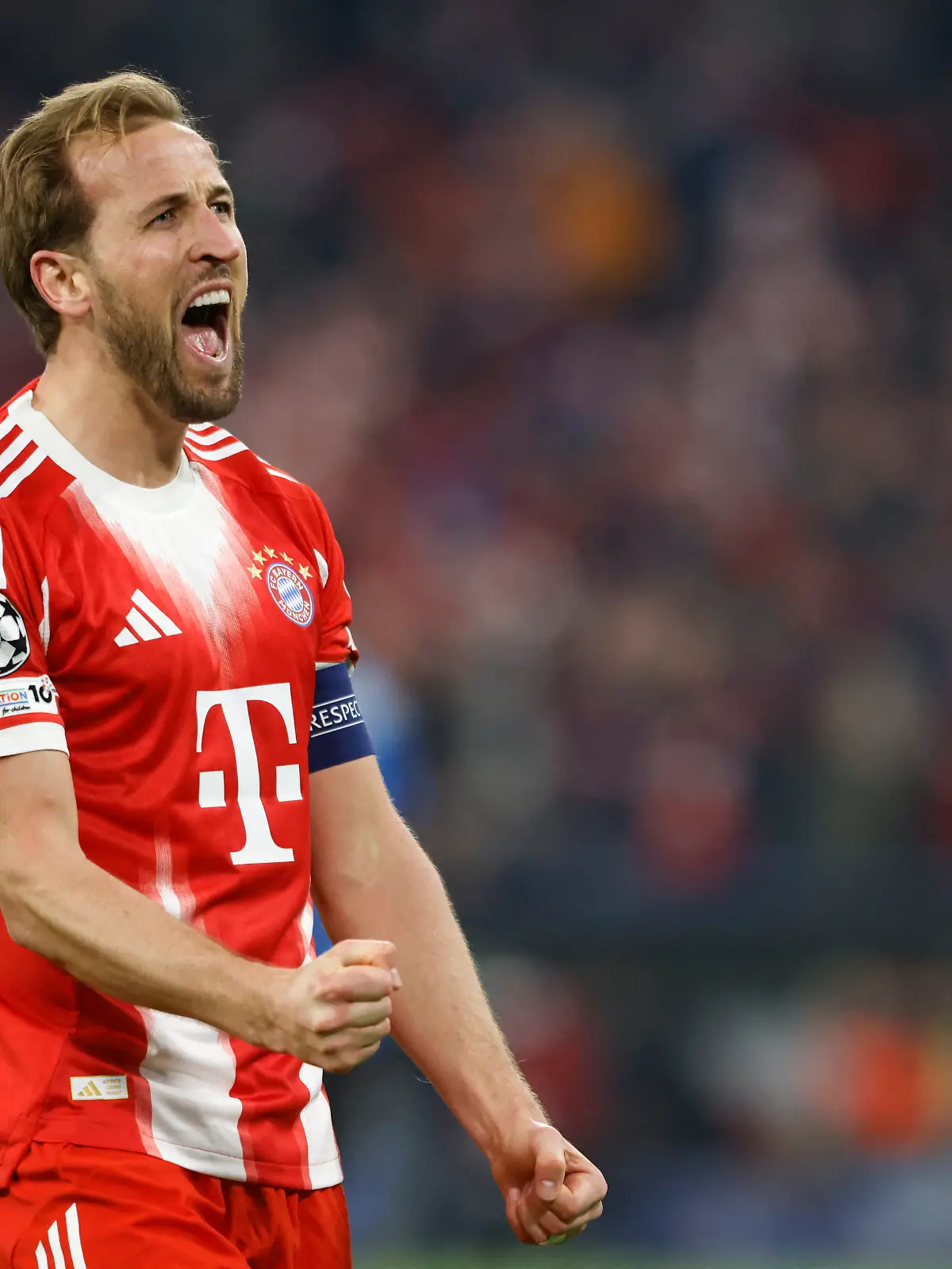 Soccer Football - UEFA Champions League - Round of 16 - Second Leg - Bayern Munich v Atalanta - Allianz Arena, Munich, Germany - March 18, 2026 Bayern Munich's Harry Kane celebrates scoring their second goal REUTERS/Michaela Stache