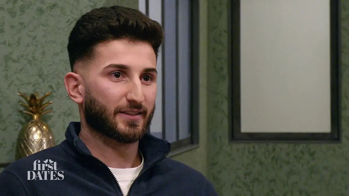 Juliana und John entdecken überraschend viele Gemeinsamkeiten Gleiche Stadt, gleicher Vibe