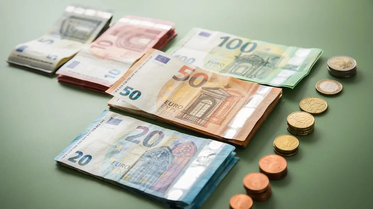 Stagnierender Kurs: Die Zinsangebote für Tages- und Festgeldanlagen steigen nicht weiter.