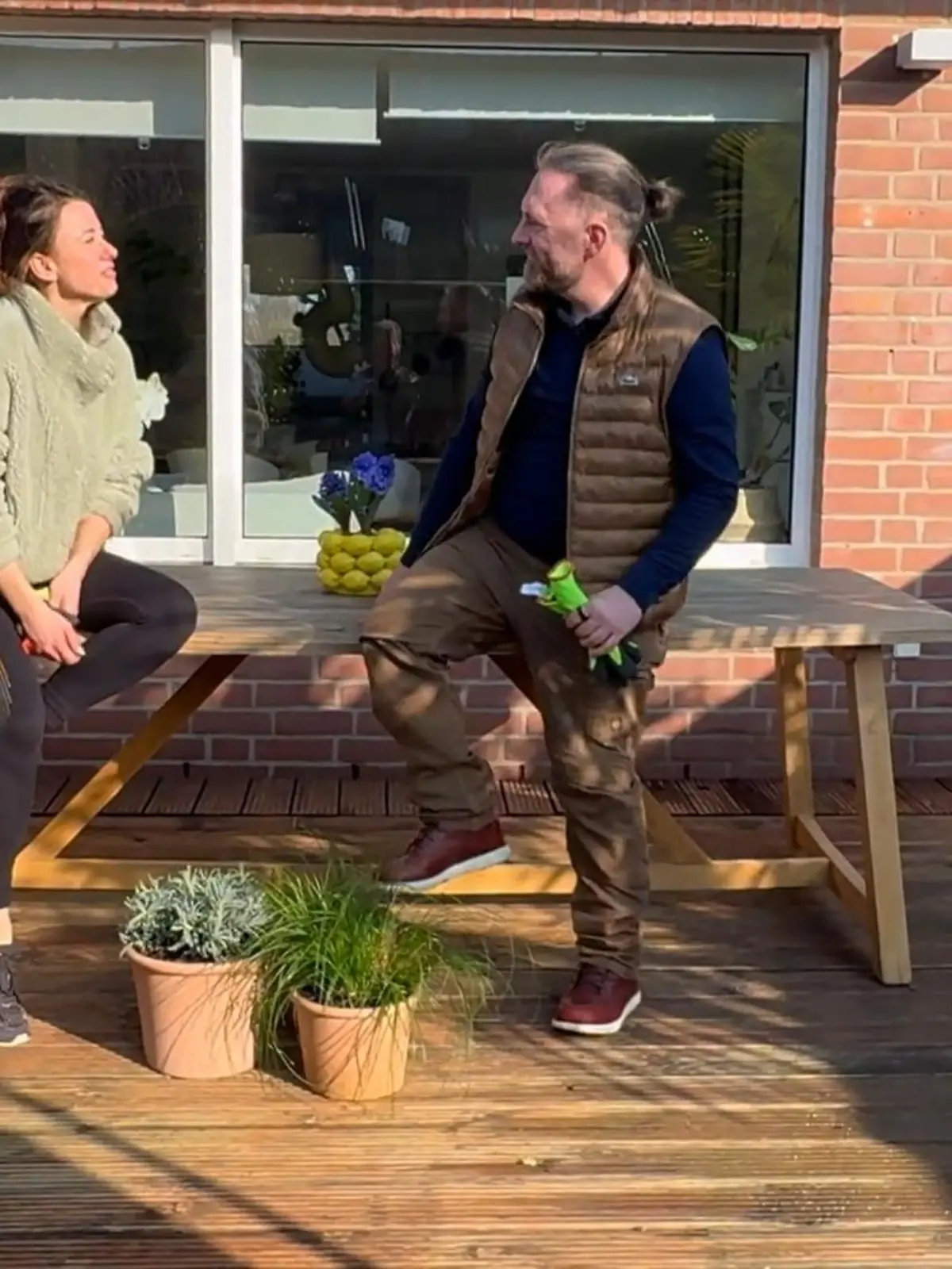 Bild zu: "So macht ihr eure Terrasse frühlingsfit"