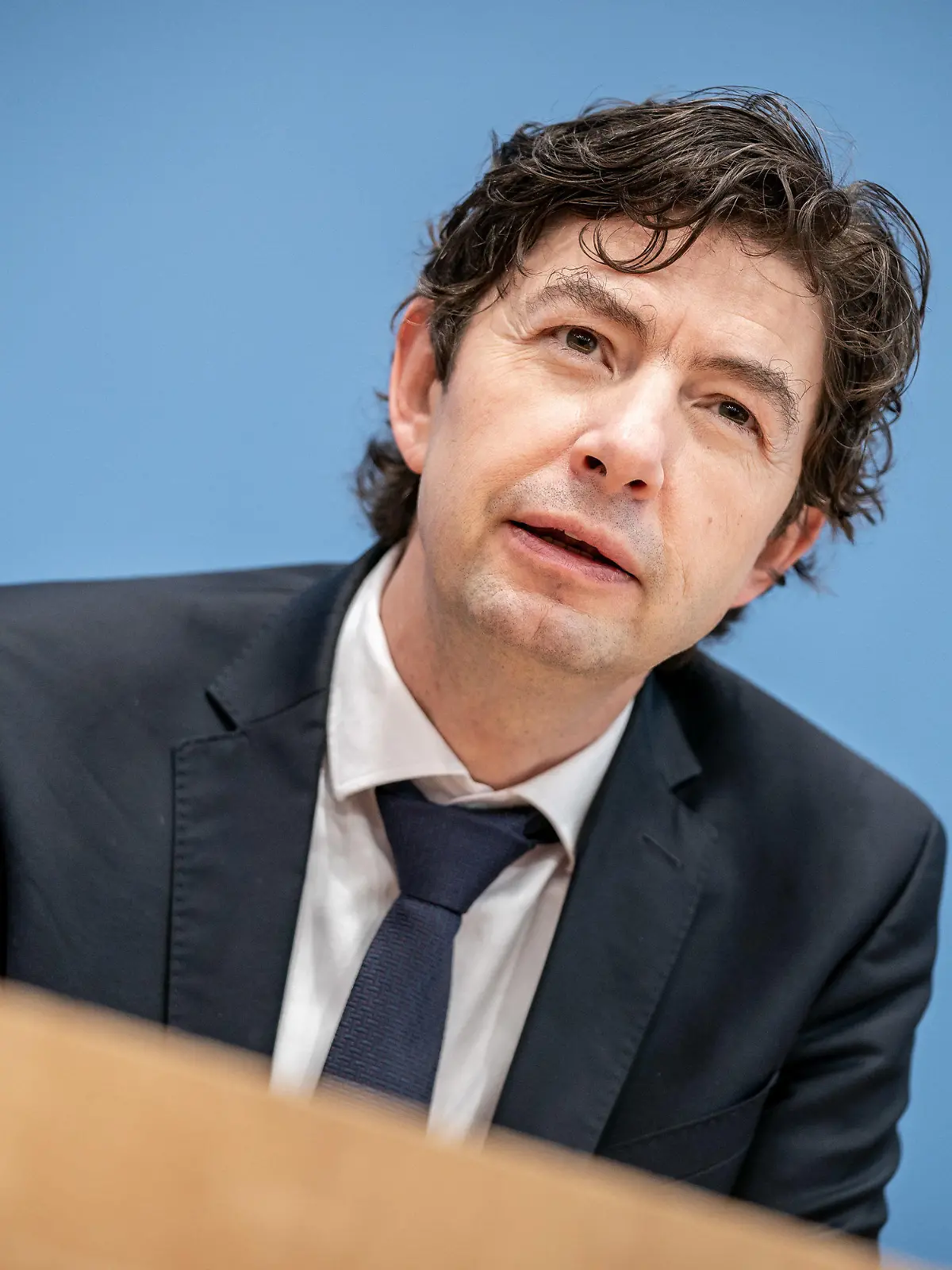 22.01.2021, Berlin: Christian Drosten, Direktor des Instituts für Virologie, Charité Berlin, spricht auf einer Pressekonferenz zur aktuellen Lage in der Corona-Pandemie. Foto: Michael Kappeler/dpa Pool/dpa +++ dpa-Bildfunk +++