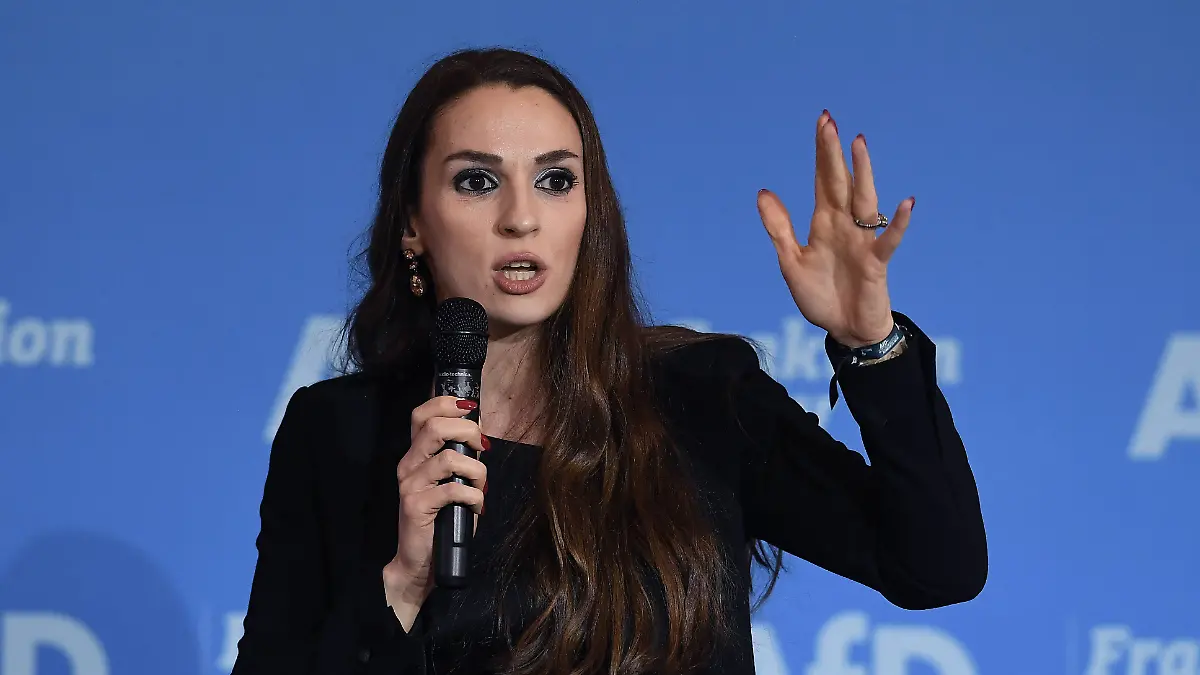 Enxhi Seli-Zacharias von der NRW-AfD erklärt, dass sich besorgte Eltern bei ihr gemeldet hätten.