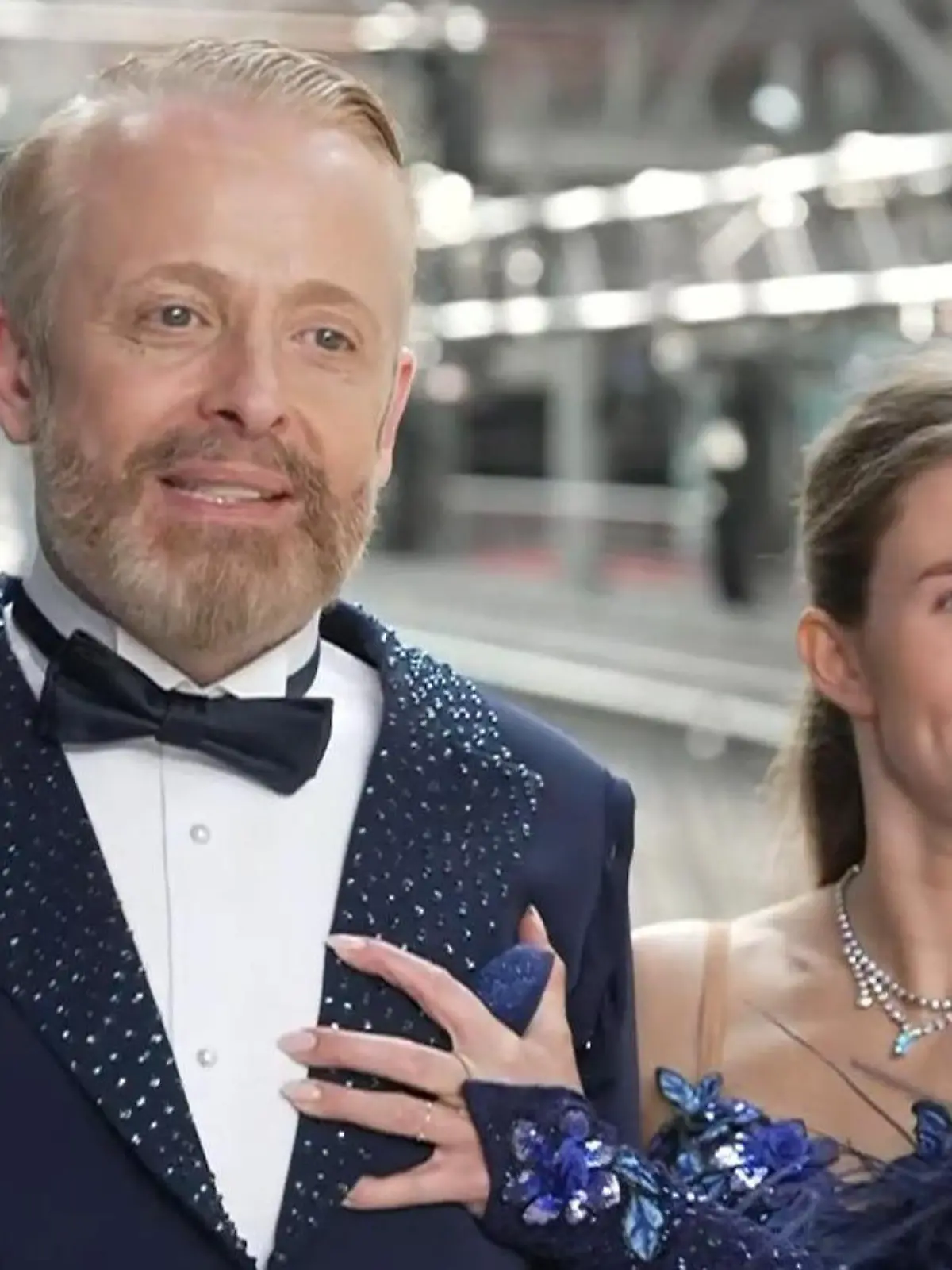 Bild zu: "„Let’s Dance"-Star happy über Abnehmerfolg: „Die Brüste sind da, wo sie vorher waren" "