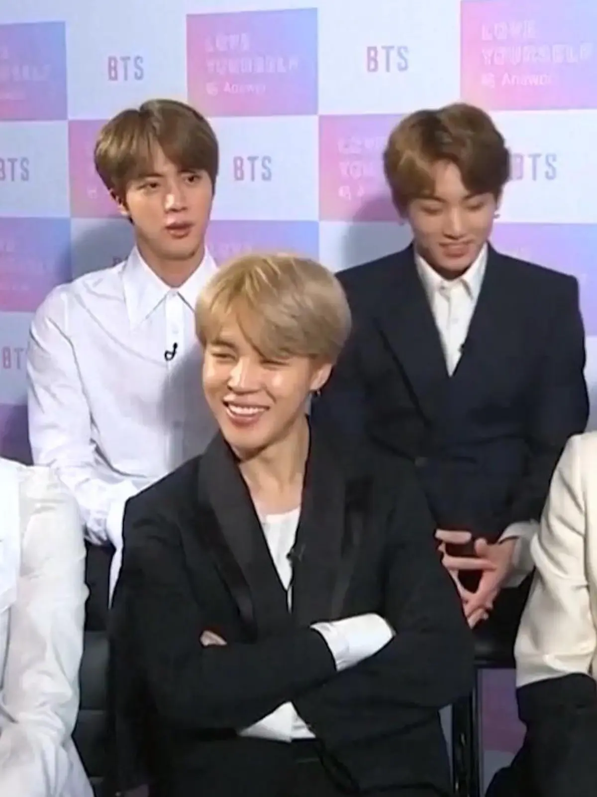 Bild zu: "Netflix-Doku und Mega-Konzert! Kultband BTS ist zurück"