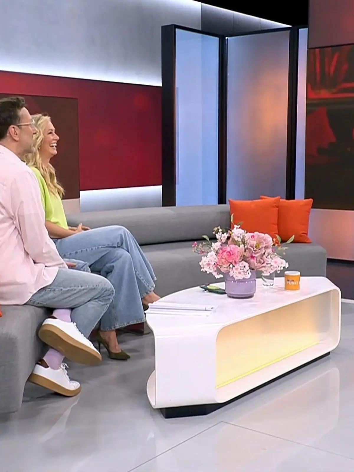 Bild zu: "Hier wird Simon Gosejohann von seiner Ex-Freundin interviewt"