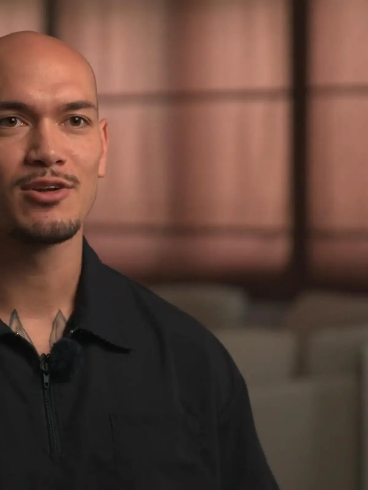 Bild zu: "Geschäftsidee: Manu möchte einen Padle-Club eröffnen"