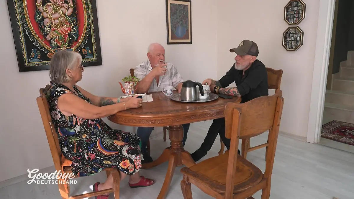 Krisengespräch: Gibt es für Familie Dietz noch eine Zukunft in Antalya Rückwanderung nötig?