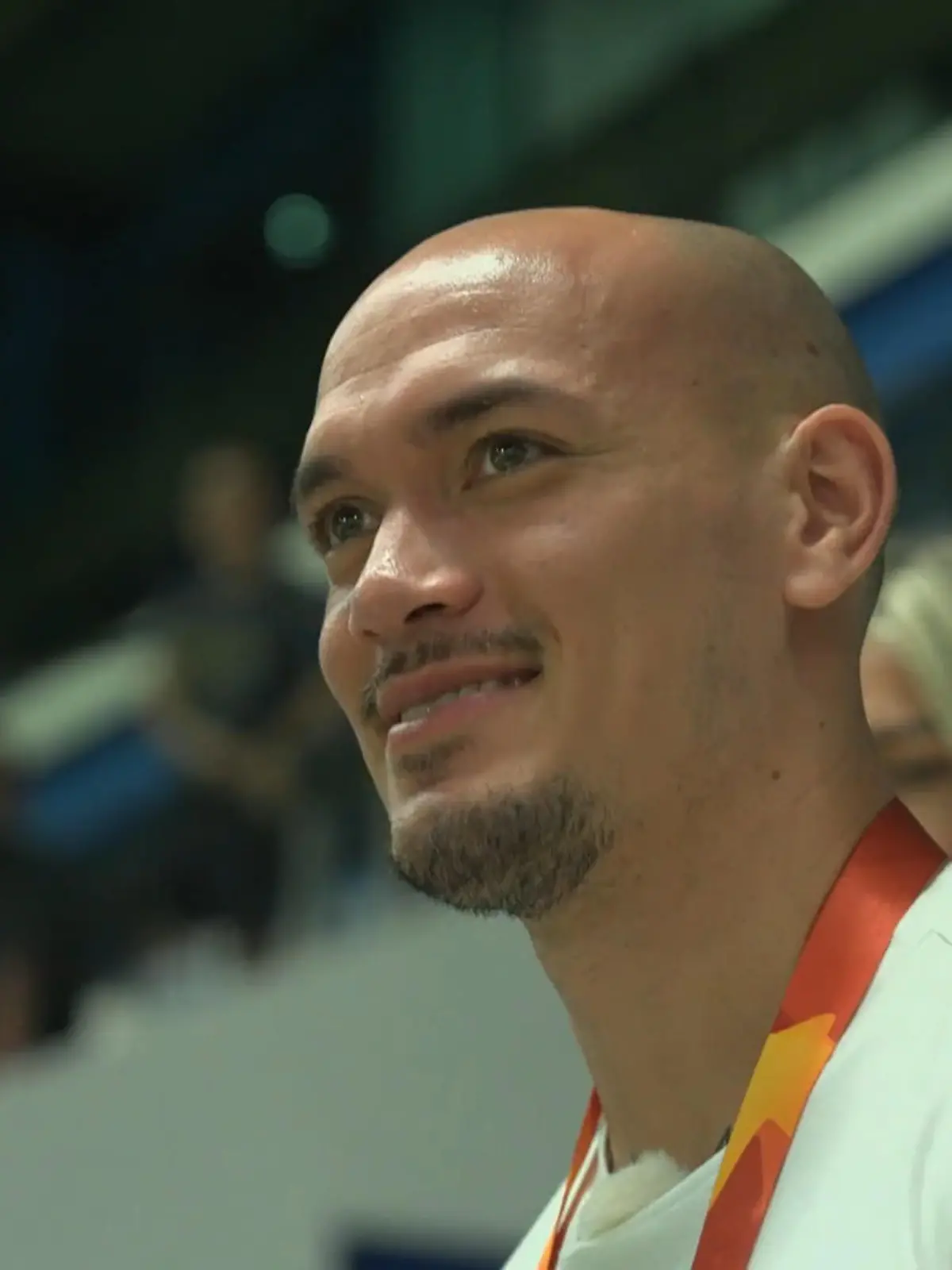 Bild zu: "Heute darf Profi-Fußballer Manu beim Spiel zu zusehen"