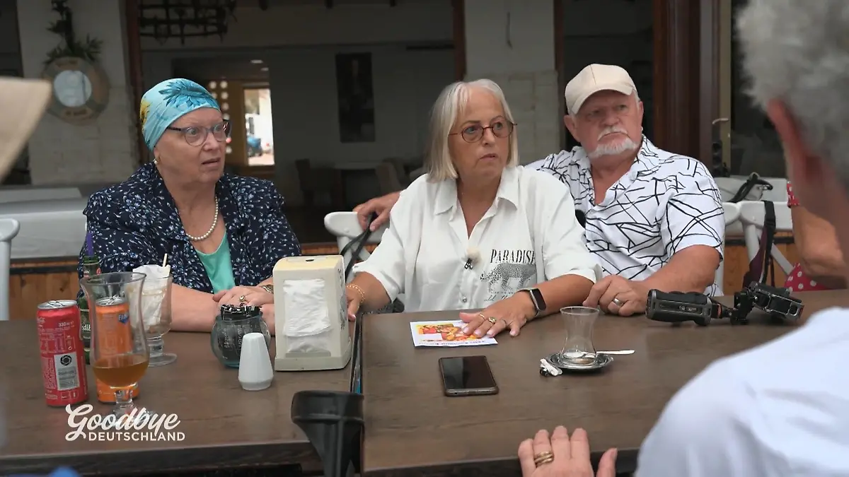 Deutsche Rentner in Antalya: Alle klagen über die Inflation Treffen mit Leidensgenossen