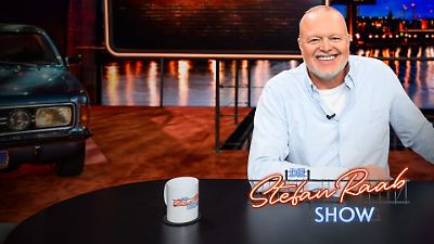 Bild zu: "Show: Raab-Power pur! Scharfe Comedy, schräge Clips und prominente Gäste"