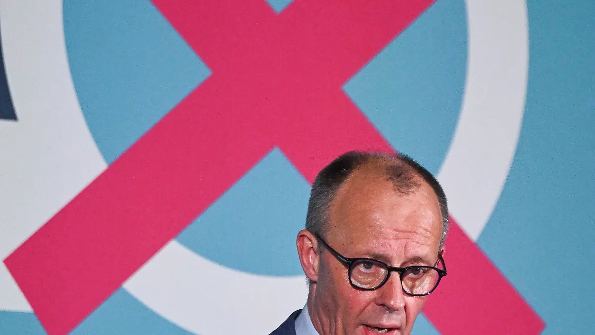 German Chancellor Friedrich Merz delivers a speech during the final election campaign event of Rhineland-Palatinate's Christian Democratic Union (CDU) top candidate Gordon Schnieder in a tight race for first place in Sunday’s state elections against the ruling Social Democrats (SPD), in Bad Duerkheim, Germany March 20, 2026. REUTERS/Jana Rodenbusch