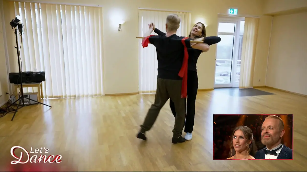 Langsamer Walzer: Kann Ross mit dem Stock die Haltung endlich halten? Haltung ist alles!