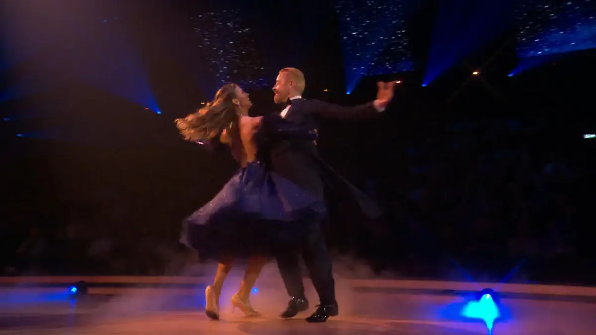 Langsamer Walzer voller Emotionen: Ross und Mariia berühren auf dem Parkett Große Gefühle