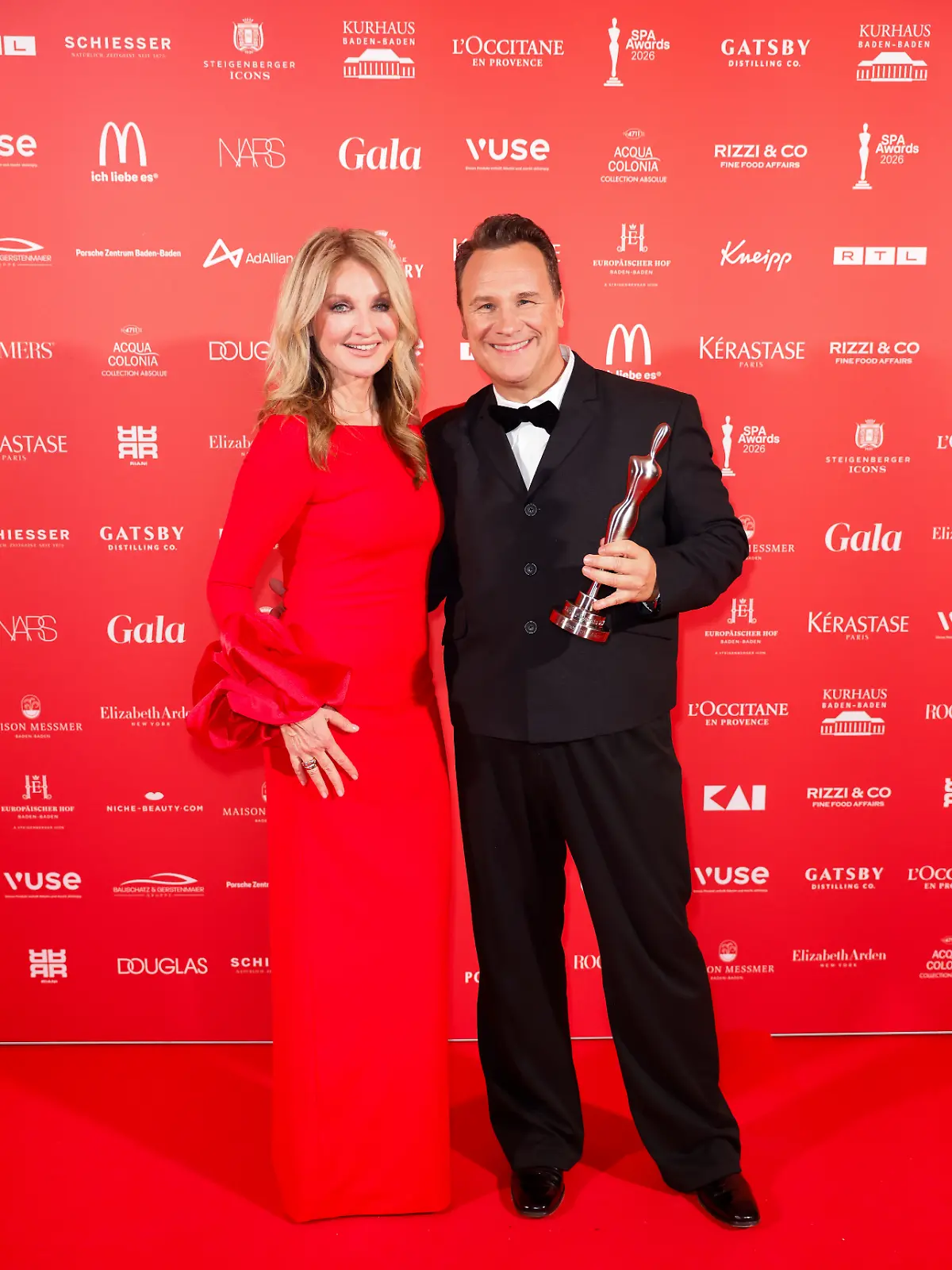 Frauke Ludowig hielt bei den SPA AWARDS 2026 die Laudatio auf Guido Maria Kretschmer. Er bekam den „Authenticity Award”.