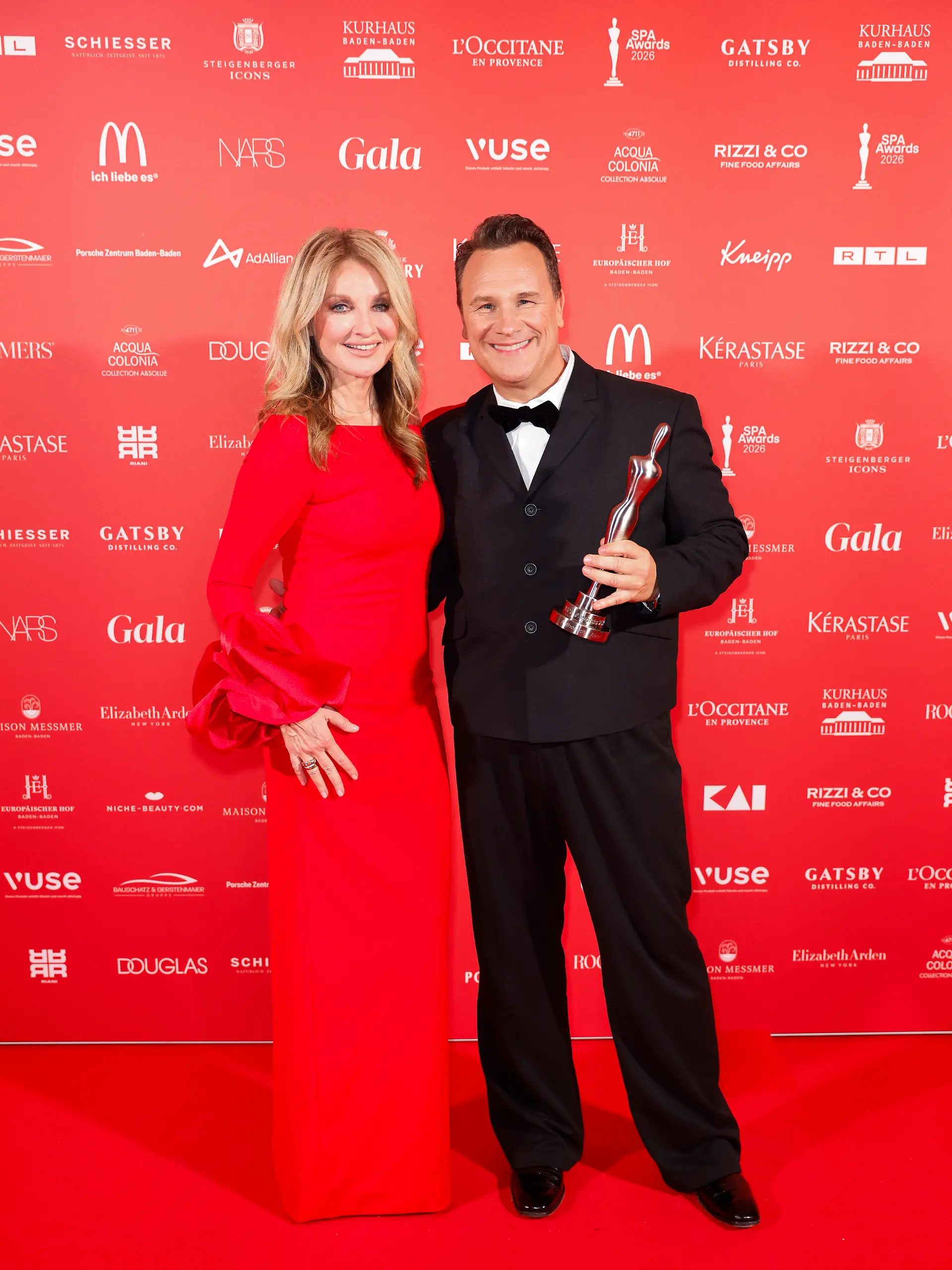 Frauke Ludowig hielt bei den SPA AWARDS 2026 die Laudatio auf Guido Maria Kretschmer. Er bekam den „Authenticity Award”.