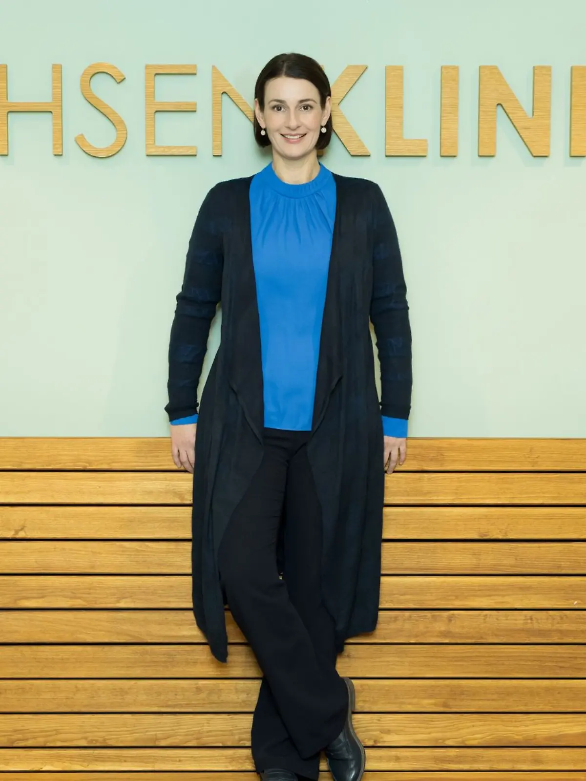 Bild zu: "„In aller Freundschaft”-Star Annett Renneberg  erlebte als Kind Missbrauch am Set"