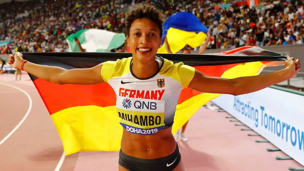 Athletics - World Athletics Championships - Doha 2019 - Women's Long Jump Final - Khalifa International Stadium, Doha, Qatar - October 6, 2019 Germany's Malaika Mihambo celebrates winning gold REUTERS/Kai Pfaffenbach