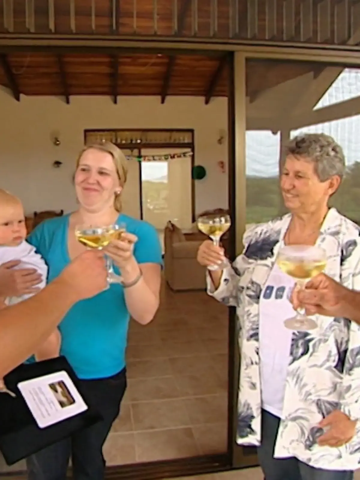 Bild zu: "Die Hanfts sehen ihre neue Existenz"