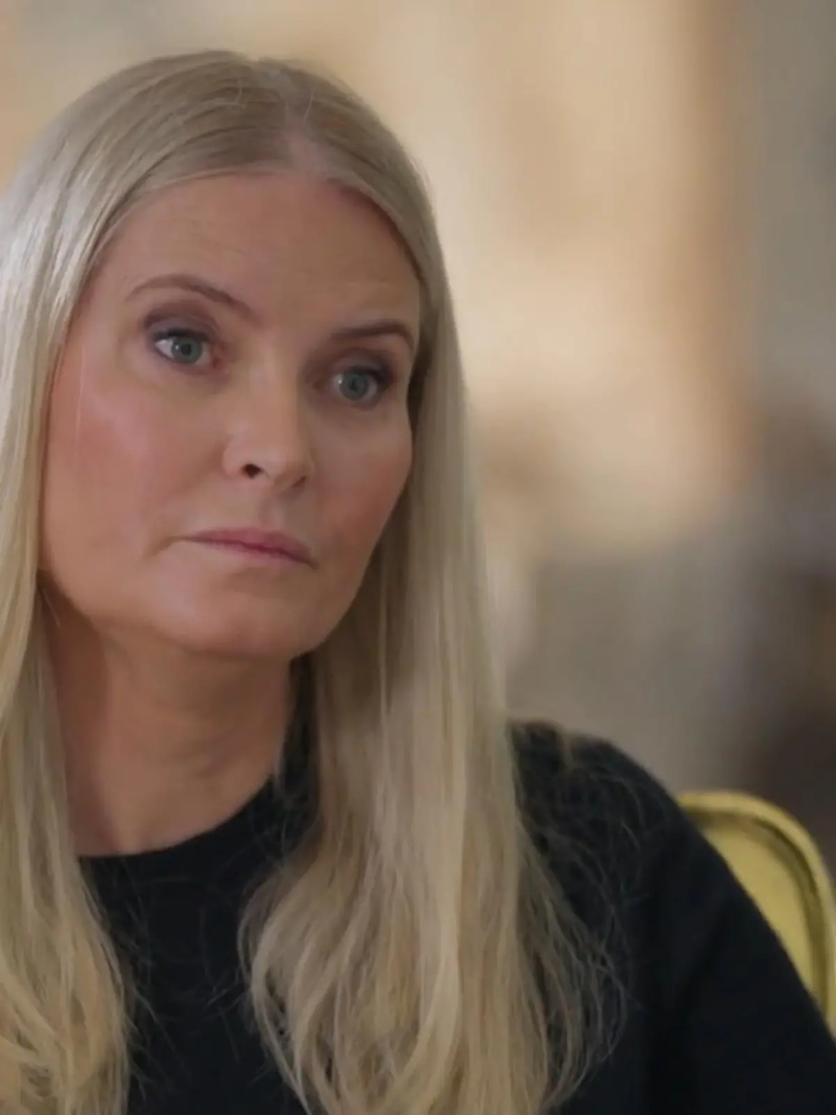 Bild zu: "Den Tränen nahe! Prinzessin Mette-Marit bricht ihr Schweigen zu Epstein"