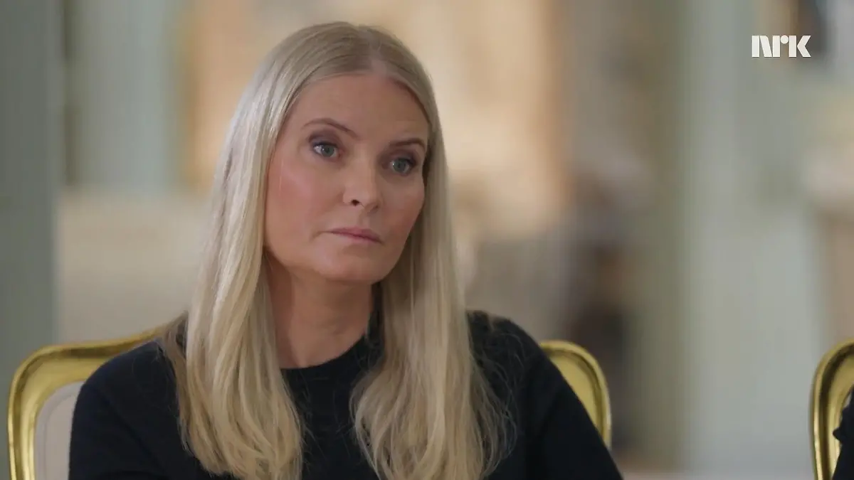 Den Tränen nahe! Prinzessin Mette-Marit bricht ihr Schweigen zu Epstein Hat sie sich damit einen Gefallen getan?