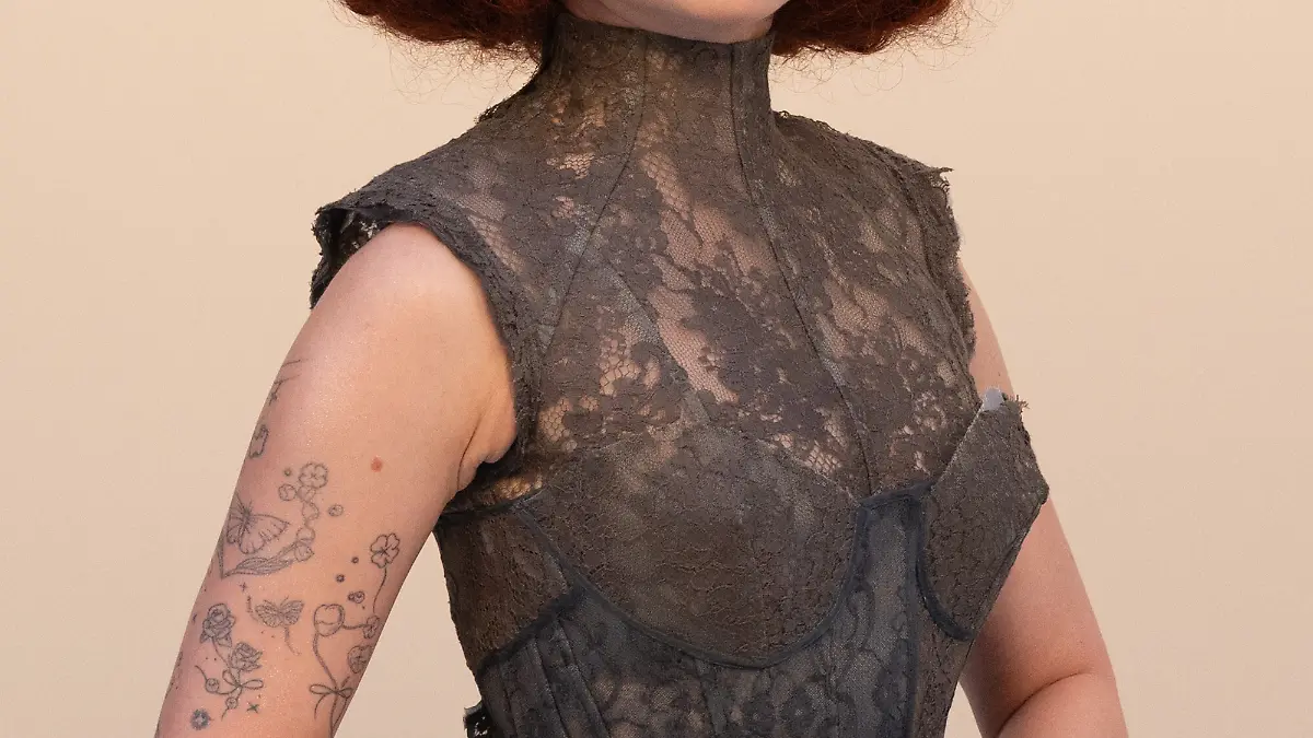 Chappell Roan attends the Acne Studios WI26 Show as part of Paris Fashion Week on March 04, 2026 in Paris, France. Photo by Laurent Zabulon/ABACAPRESS.COM