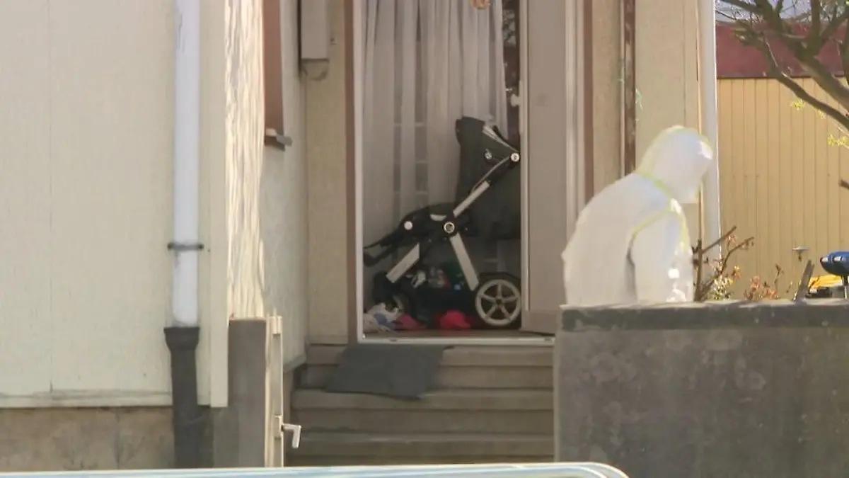 Tödliche Attacke auf fünffache Mutter Teenie-Sohn handelt heldenhaft