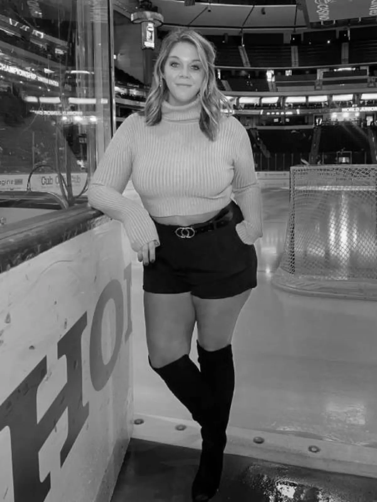 Die bekannte Eishockey-Journalistin Jessi Pierce und ihre drei Kinder sterben bei einem Brand.